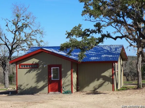 23A Us Highway 87 N #A, Comfort, TX 78013