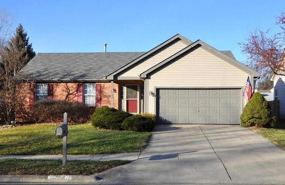 1st image of 5520 Wolf Run Dr