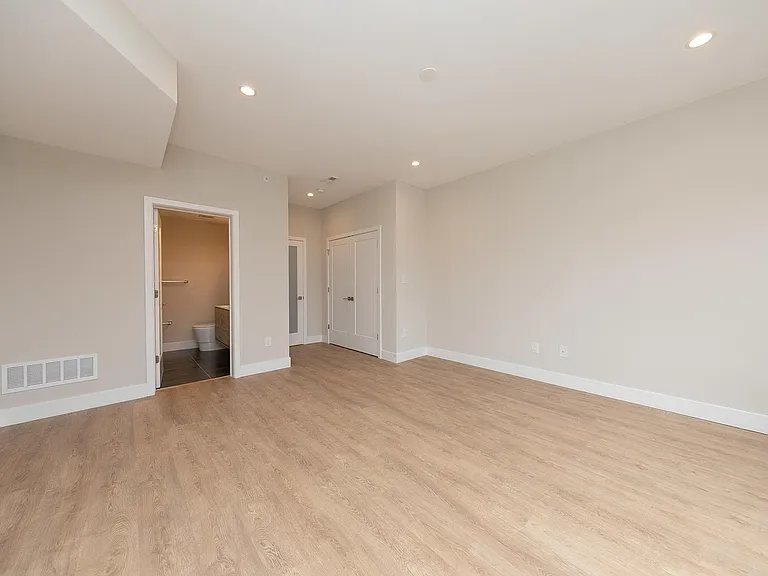 1622 S 20th St #B — Photo 18