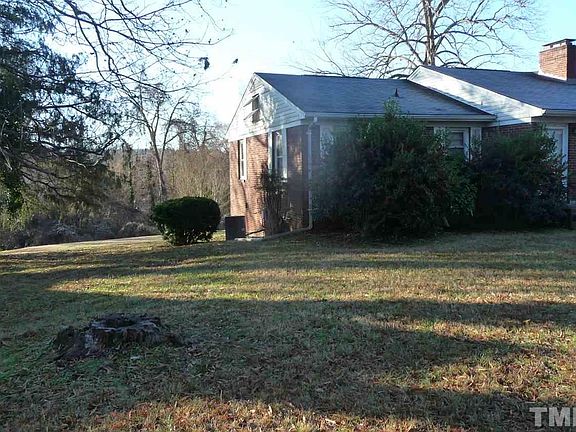 3rd image of 311 W Tryon St