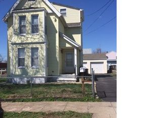 121 Hicks St, Bridgeport, CT 06608