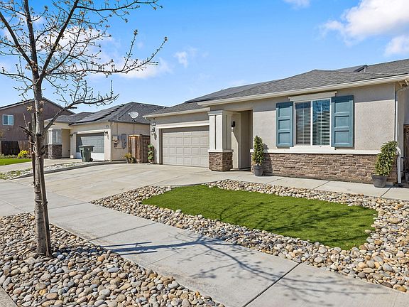 3rd image of 4002 E Cypress Avenue