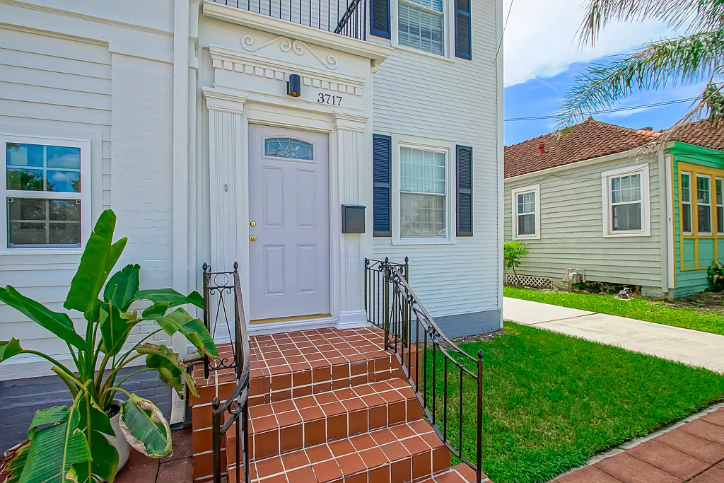 3 bed, 1750 sqft, $2,700 — Photo 2
