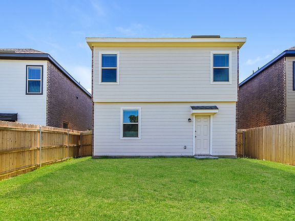 5th image of 1316 Ester Ln