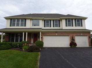 3631 White Deer Dr, Algonquin, IL 60102