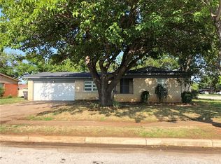 6621 Rockdale Rd, Fort Worth, TX 76134