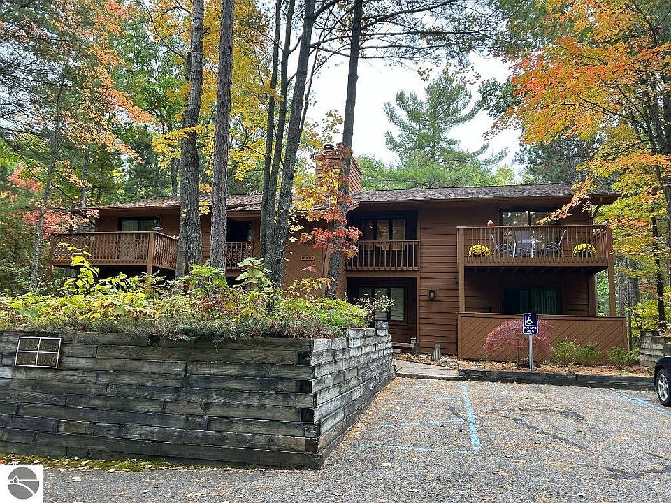 1st image of 3834 Maid Marian Ln