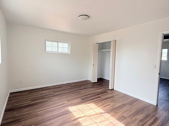 5th image of 117 700th St W