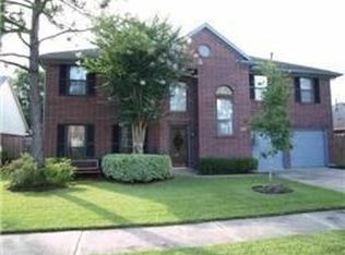 2925 Waterloo Rd, Pearland, TX 77581