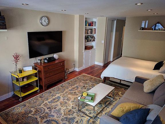 2nd image of 240 E 35th St APT 9E