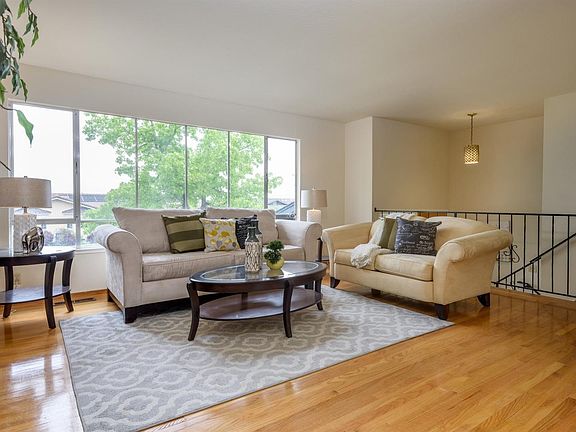 2nd image of 1112 Eden Bower Ln