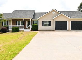 151 Peachtree Ln SE, Calhoun, GA 30701