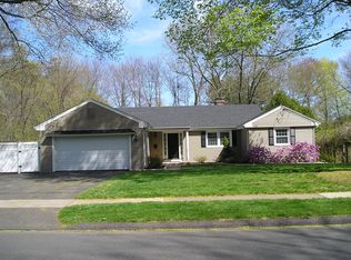 14 Willowbrook Rd, West Hartford, CT 06107