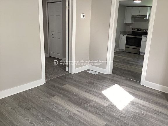 3rd image of 639 Atwood St
