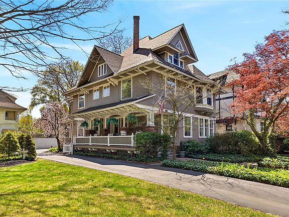2nd image of 517 Park Ave