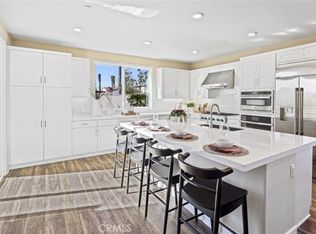 3079 Harrison Ln, Simi Valley, CA 93065