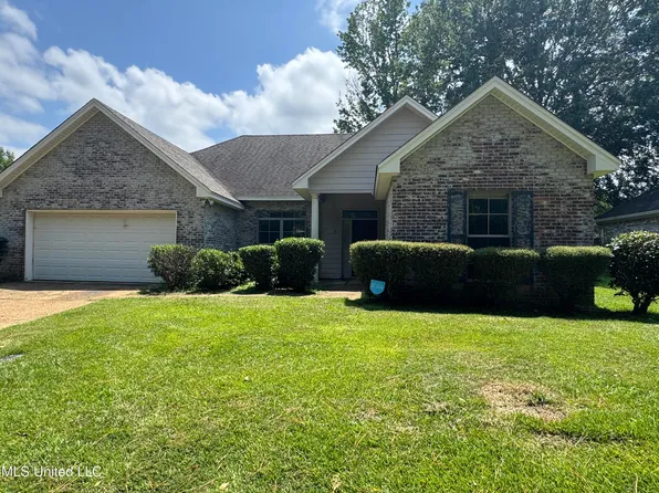 5 Woodhaven Garden Cir, Jackson, MS 39206