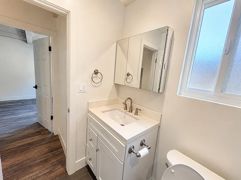 503 N Elena Ave #B — Photo 7