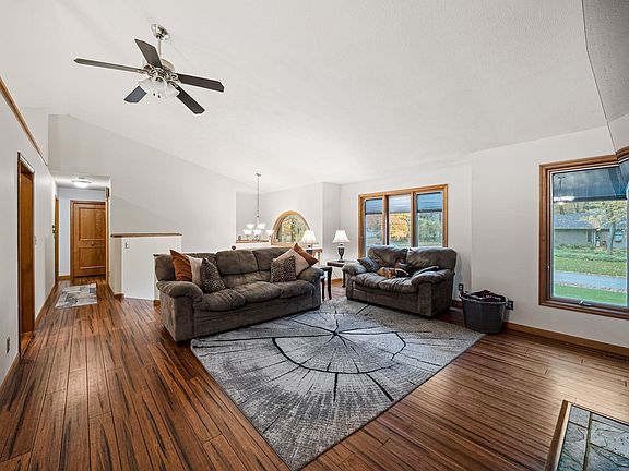 4th image of 51347 Crooked Oak Dr