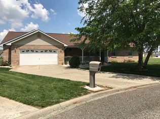 918 Dere Bere Dr, Mascoutah, IL