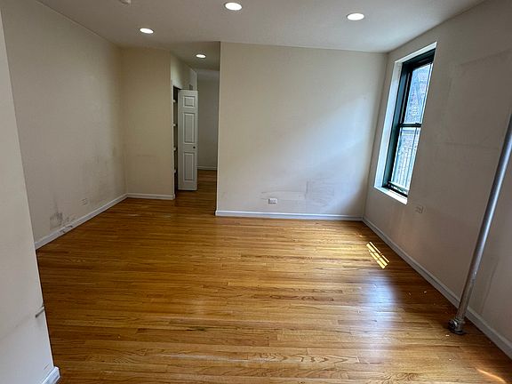 4th image of 528 E 79th St APT 5G