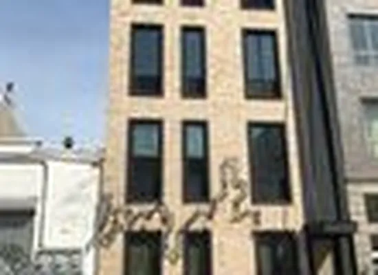 Rented by Really NY LLC | media 26