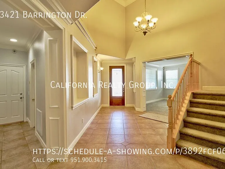 33421 Barrington Dr — Photo 6