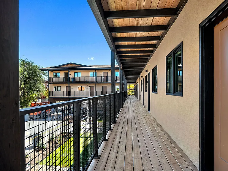 Saddle Lofts Apartments — Photo 41