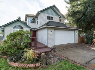 1391 Hudson Ave, Cottage Grove, OR 97424
