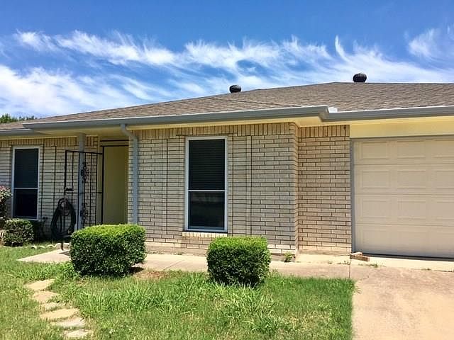 1st image of 1401 Bette Dr