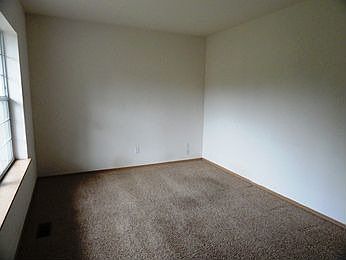 4th image of 22615 133rd Ave E