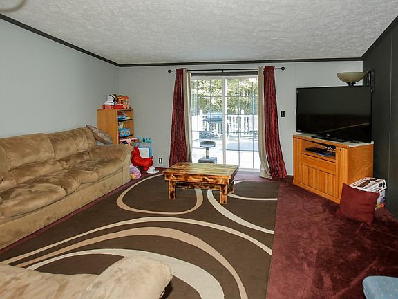 5719 douglas ave-103