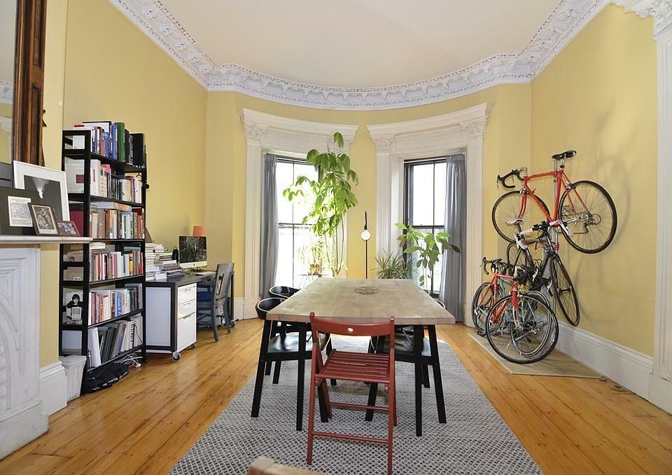 2nd image of 20 Worcester Sq APT 2