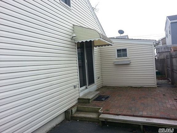 4th image of 49 Lawrence St
