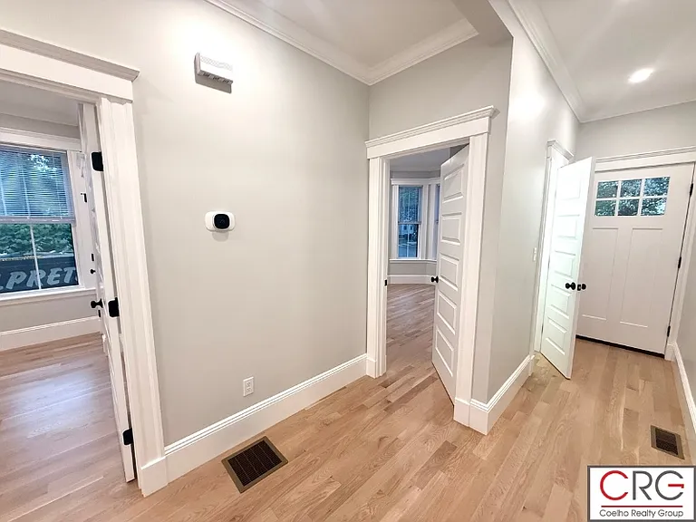 170 Webster Ave #1 — Photo 23