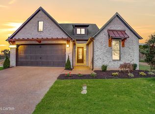 70 Kings Pond Cv, Jackson, TN 38305