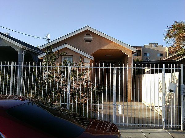 1st image of 2311 E 112th St