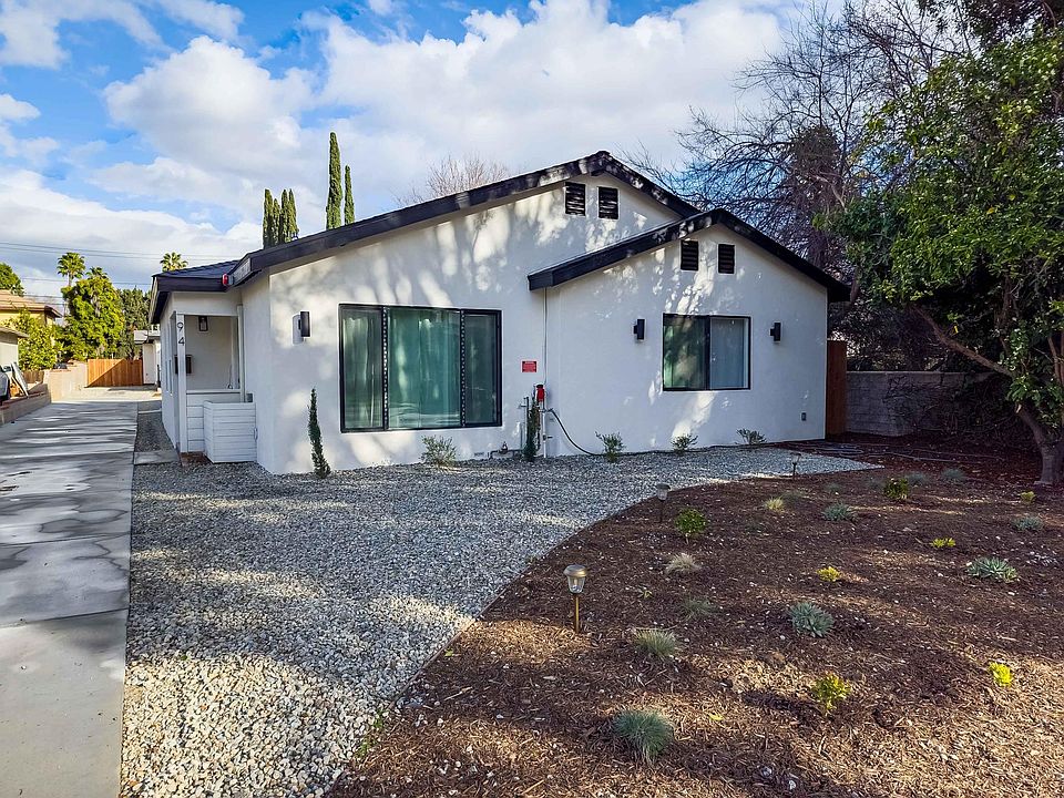 1st image of 92 S Vinedo Ave #354ad869f