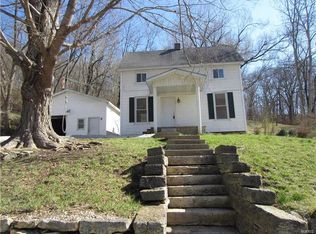 503 N Market St, Grafton, IL 62037