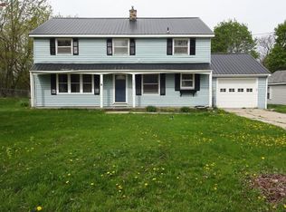 523 N Stewart Ave, Fremont, MI 49412