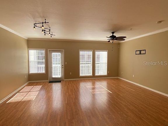3rd image of 556 Water St #556