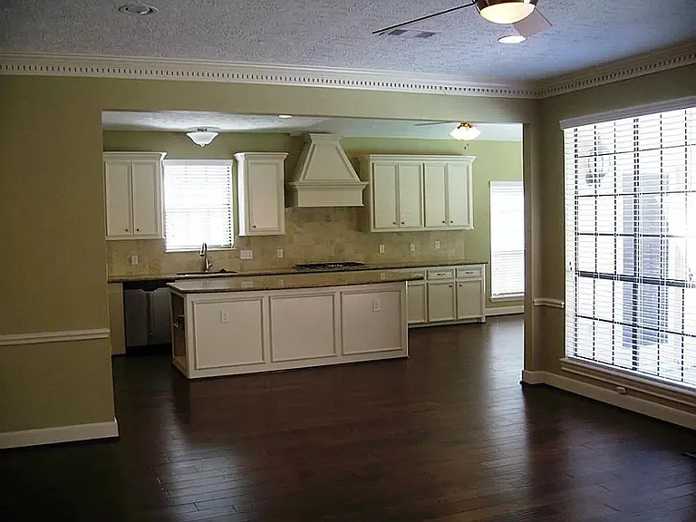 17619 Champion Forest Dr — Photo 11