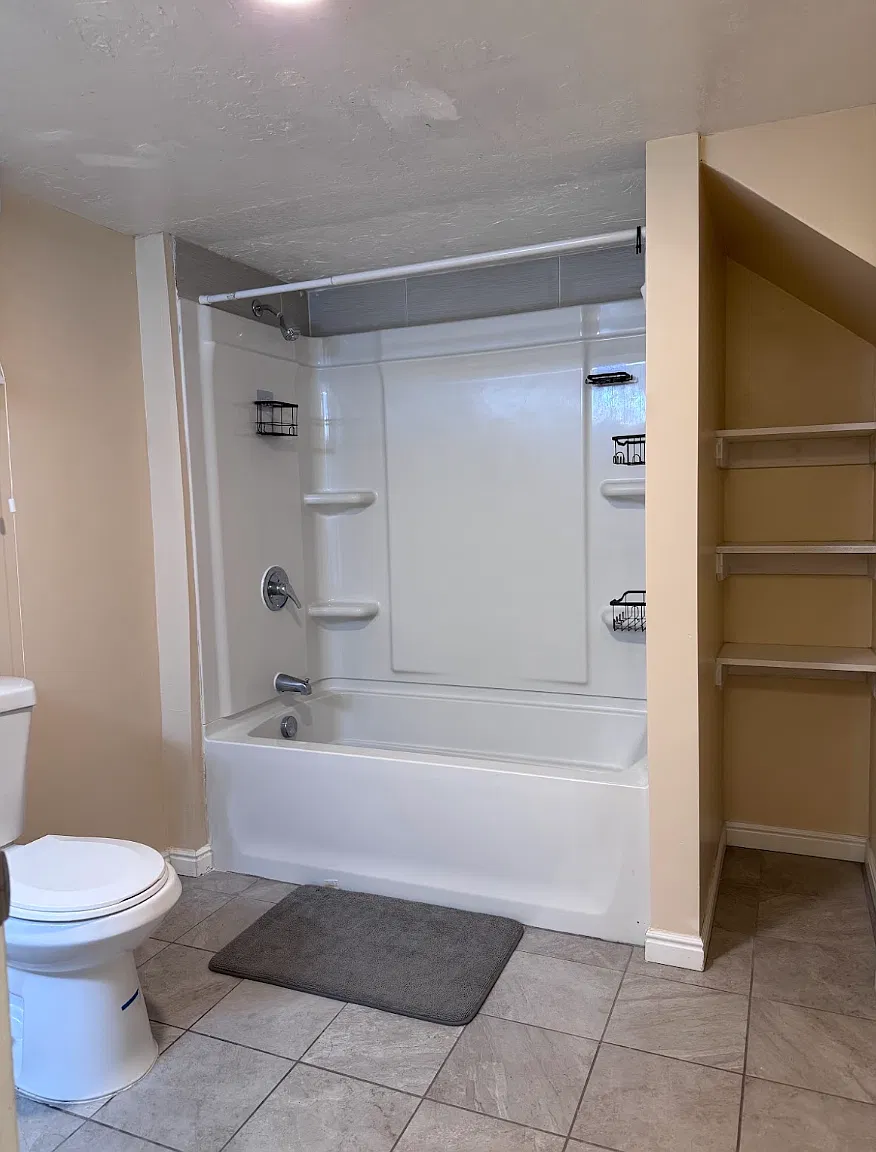 3 bed, 1640 sqft, $950 — Photo 4