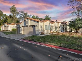 29427 Circle R Greens Dr, Escondido, CA 92026