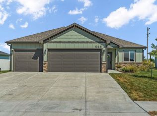 338 W 25th St, Eudora, KS 66025