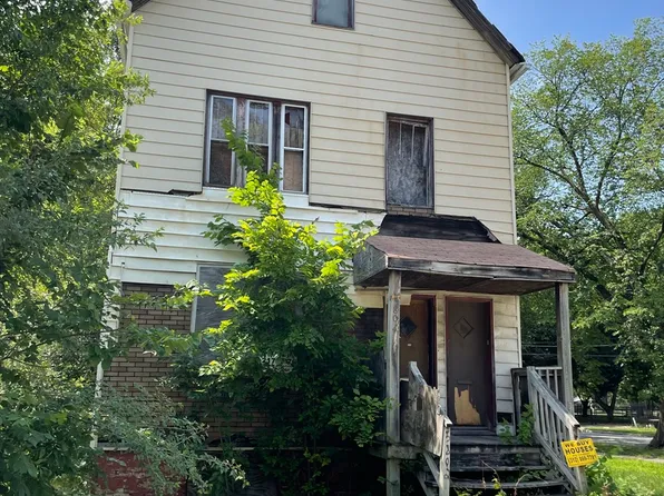 5802 S May St, Chicago, IL 60621