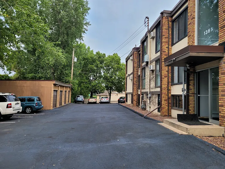 St. Anthony Park Apartments — Photo 19