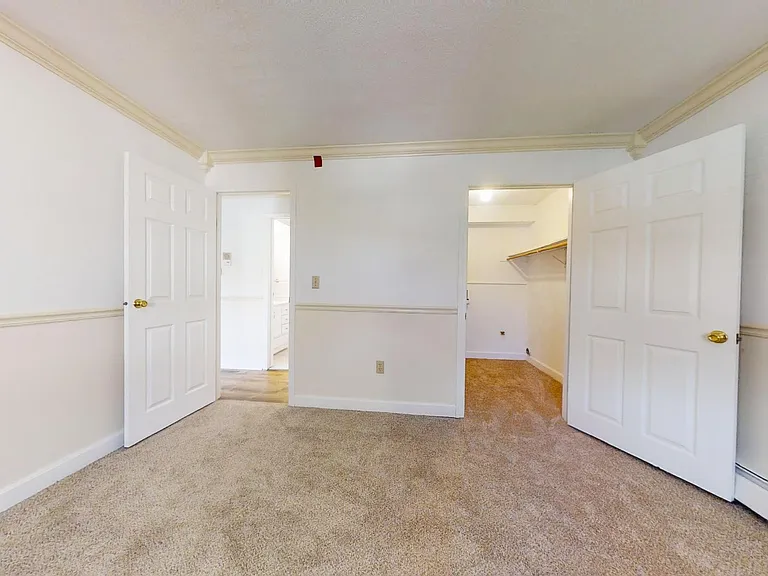 521 Smithfield Rd #204 — Photo 4