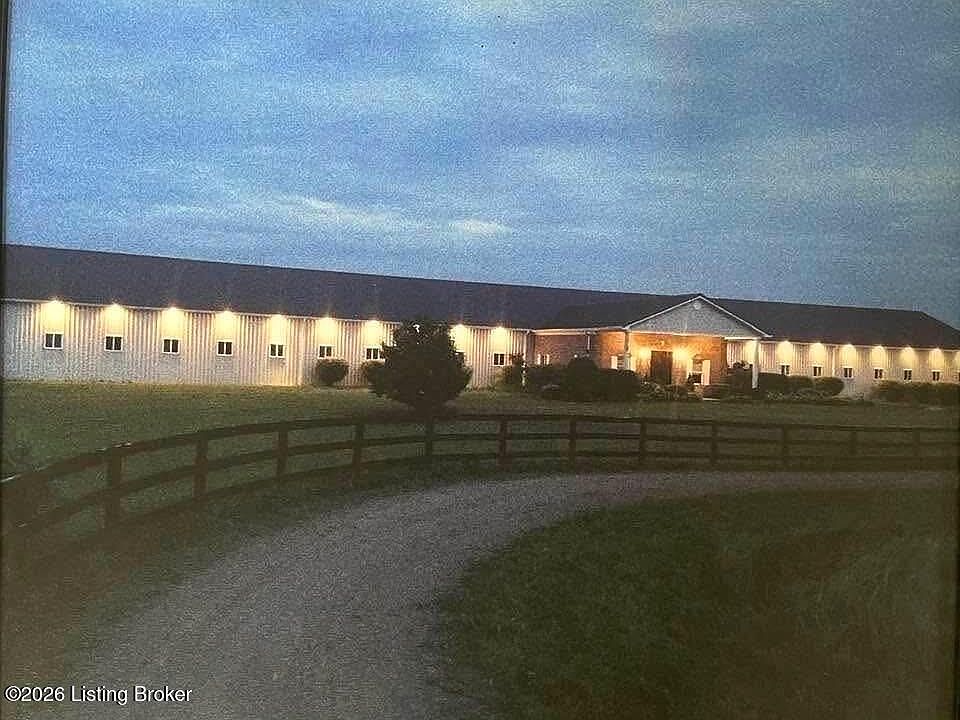 1st image of 880 Louisville Farms Rd