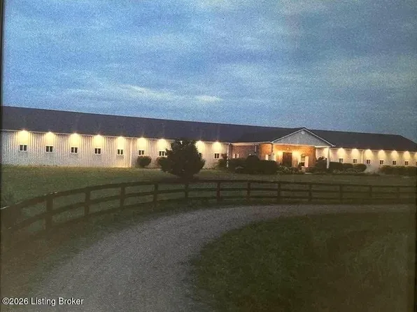 880 Louisville Farms Rd, Coxs Creek, KY 40013